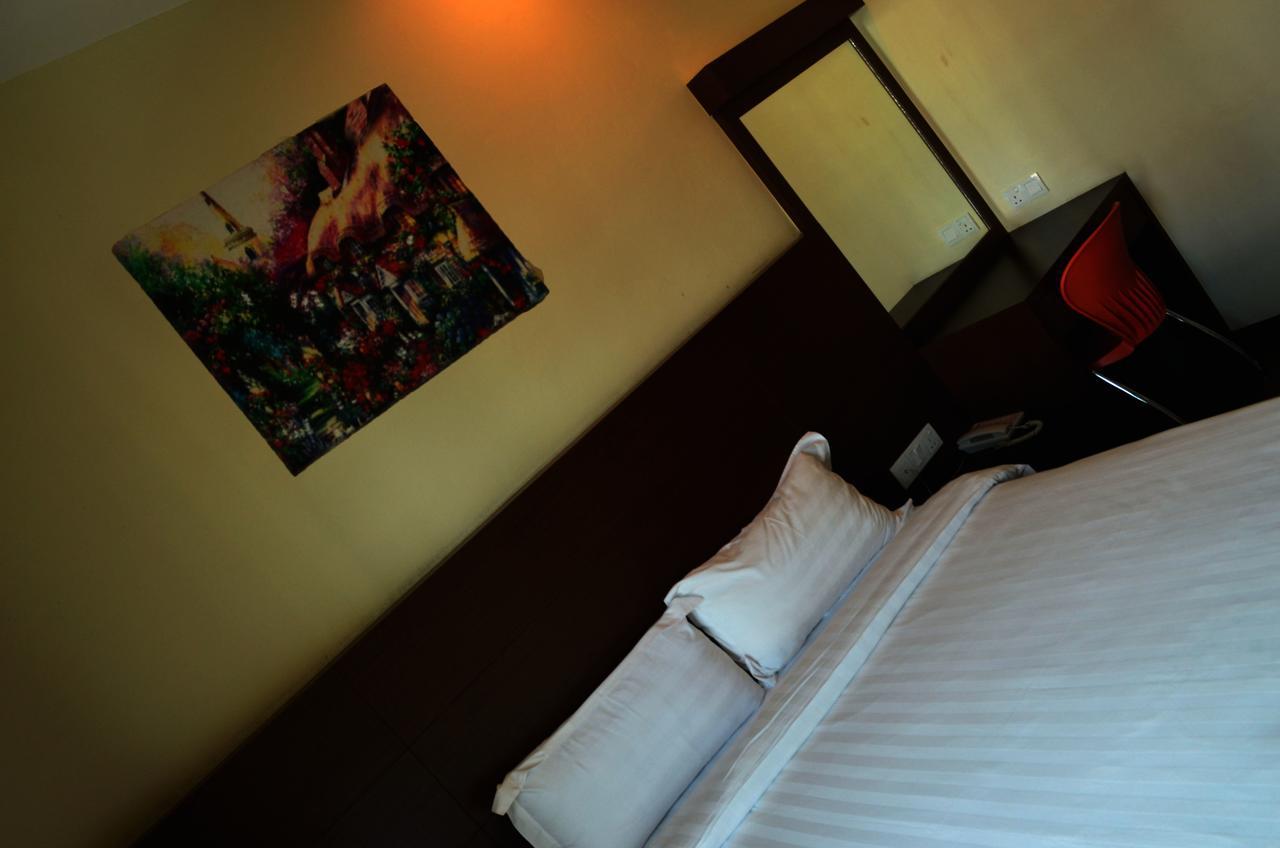 Lintas Plaza Hotel Kota Kinabalu Exterior photo